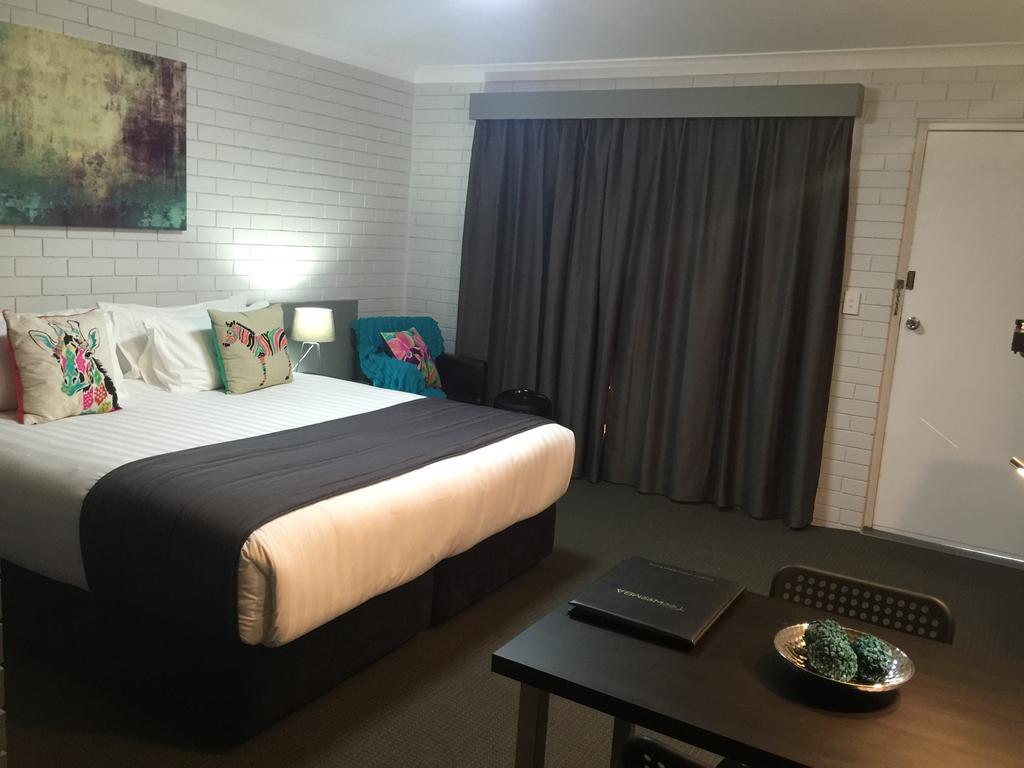 Blue Violet Motor Inn Toowoomba Exterior foto